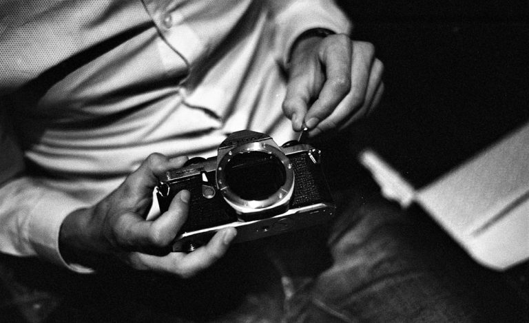 The Art of Capturing Moments: A Photographer’s Guide to Essential Equipment